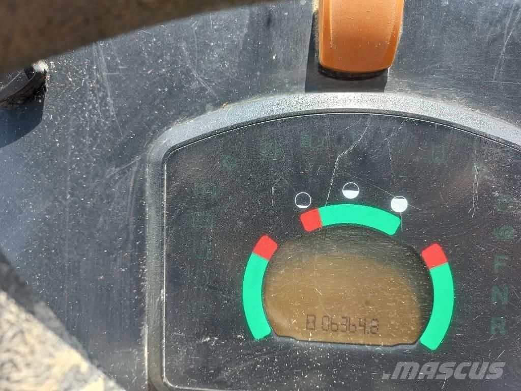 CAT 907 H Incarcator pe pneuri