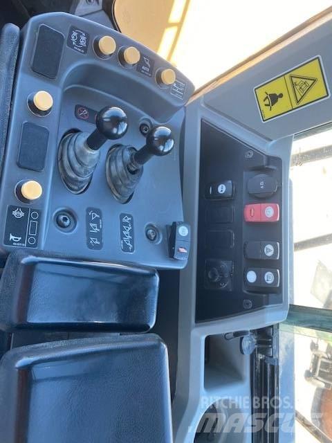 CAT 972 M Incarcator pe pneuri