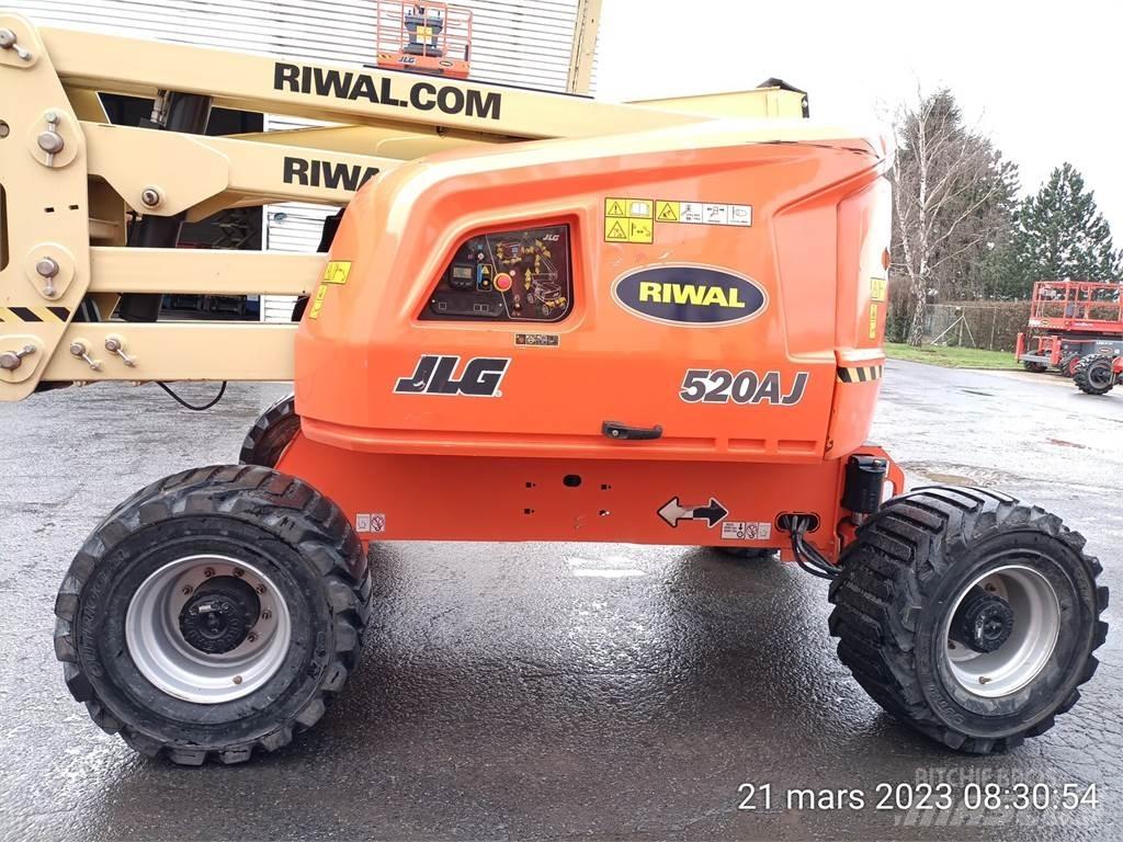 JLG 520AJ Nacele cu brat articulat
