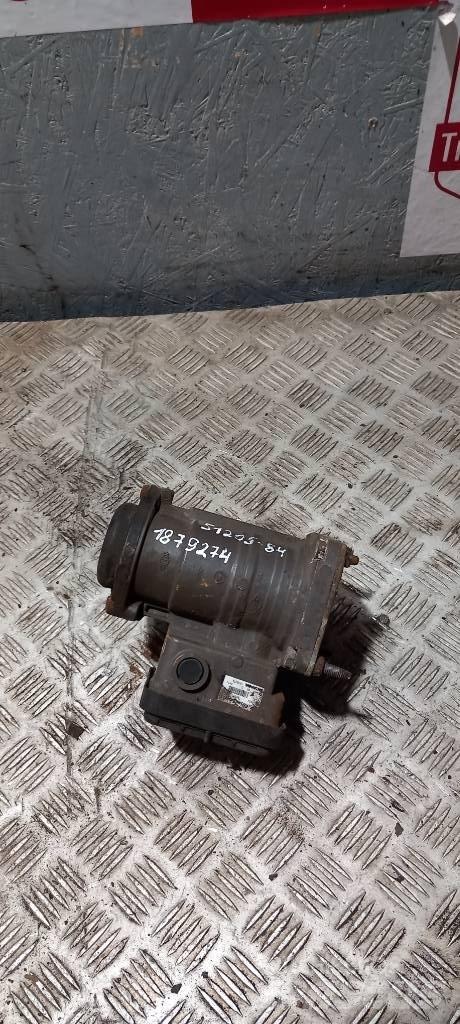 Scania R 440.   1879274 Frane