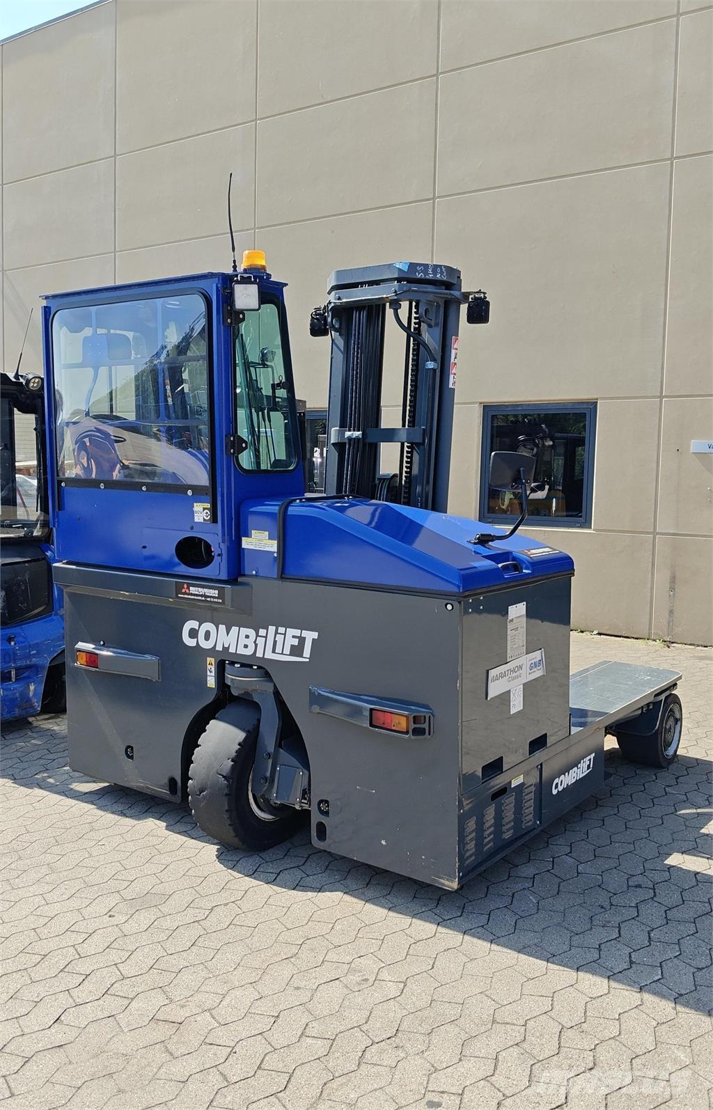Combilift C4500E Stivuitoare cu patru brate