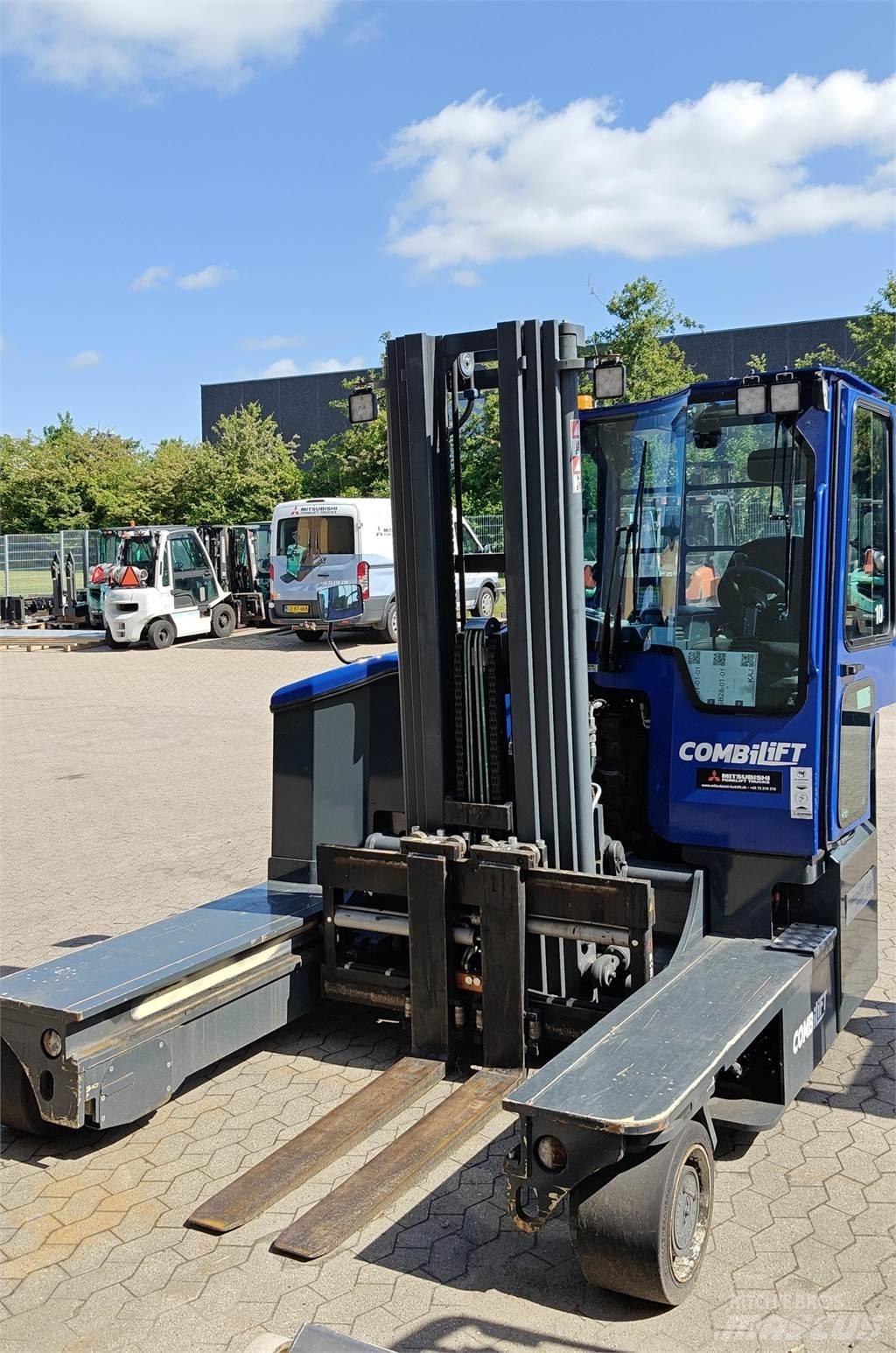 Combilift C4500E Stivuitoare cu patru brate