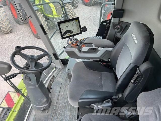CLAAS LEXION 7400 Combine de secerat