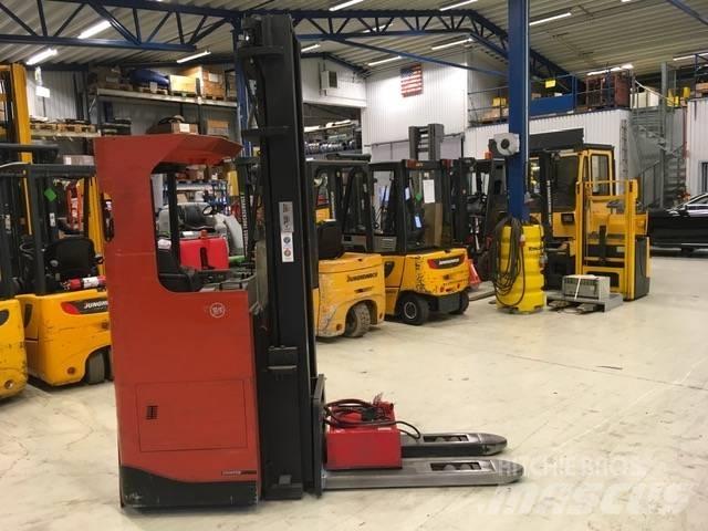 BT SRE 160 Transpaleti autopropulsanti