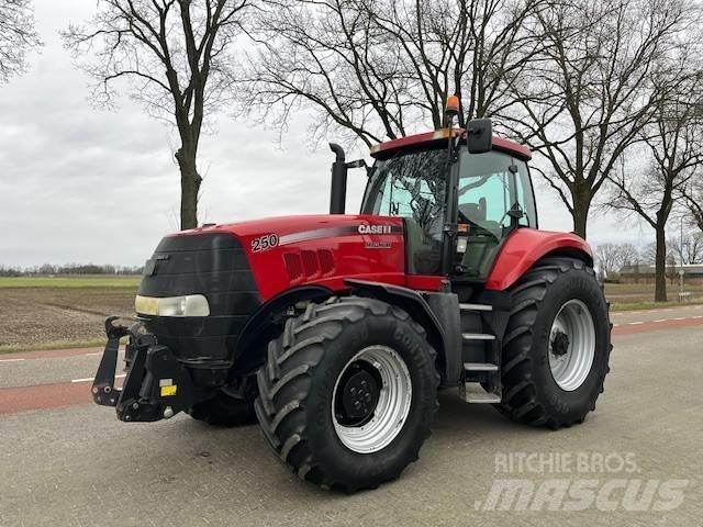 Case IH Magnum 250 Tractoare