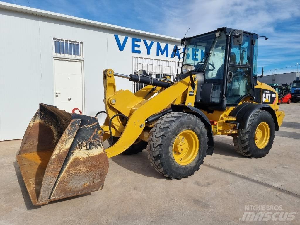 CAT 908 H Incarcator pe pneuri