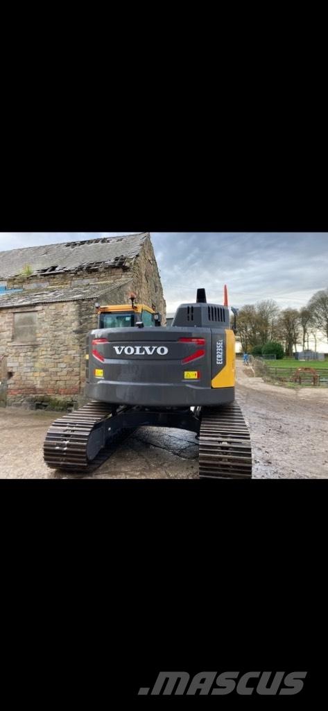 Volvo ECR 235 E Excavatoare pe șenile
