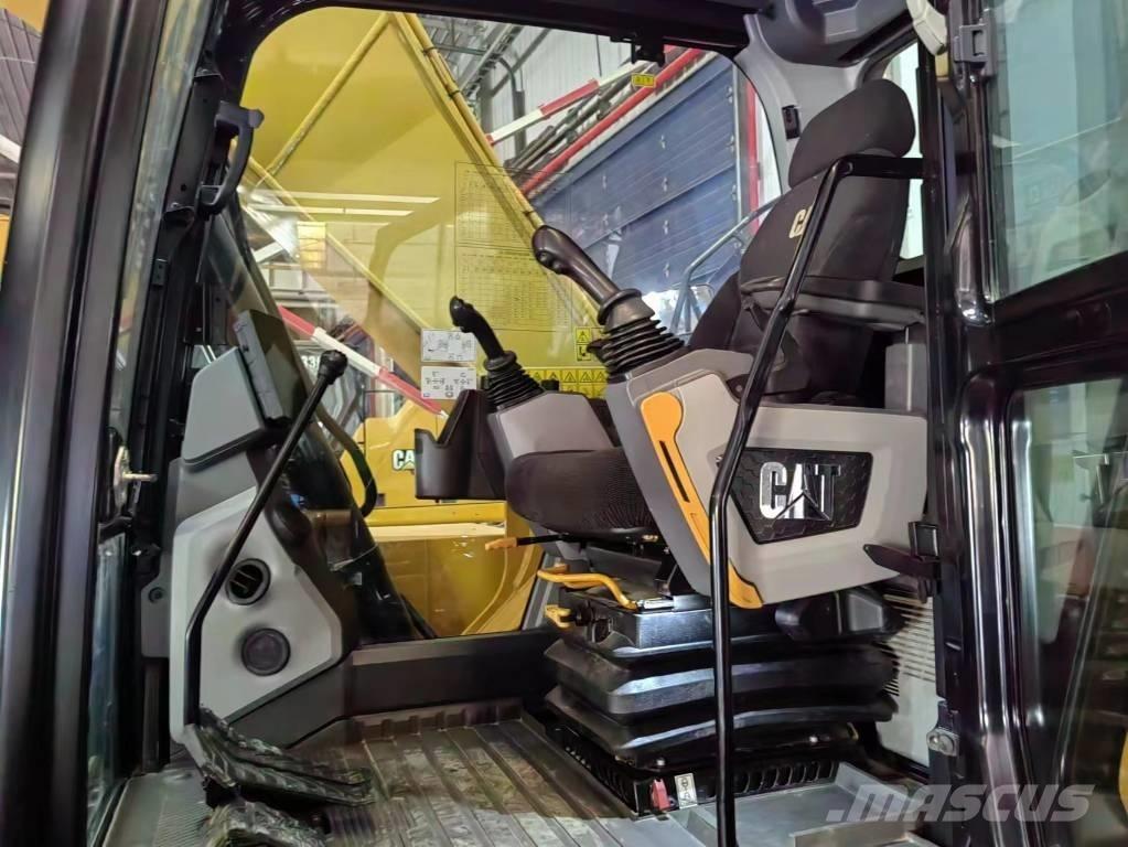CAT 320 Excavatoare pe șenile

