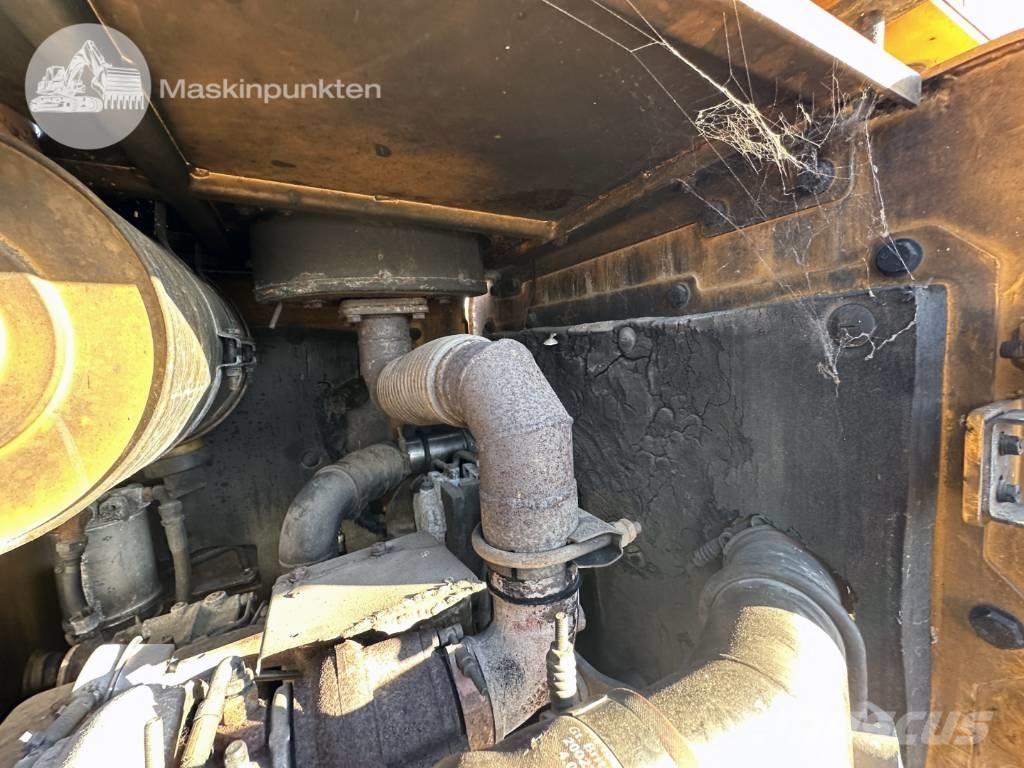 Hyundai HL 730 TM-7 Incarcator pe pneuri