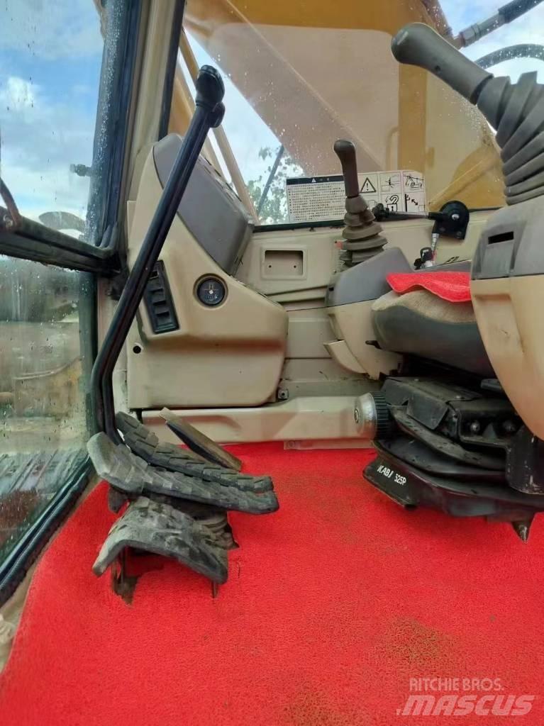 CAT 320 B L Excavatoare pe șenile
