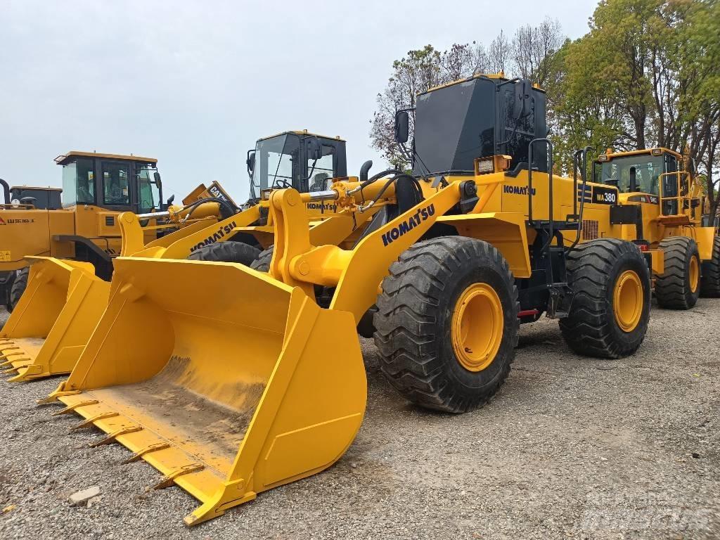 Komatsu WA 380 Incarcator pe pneuri