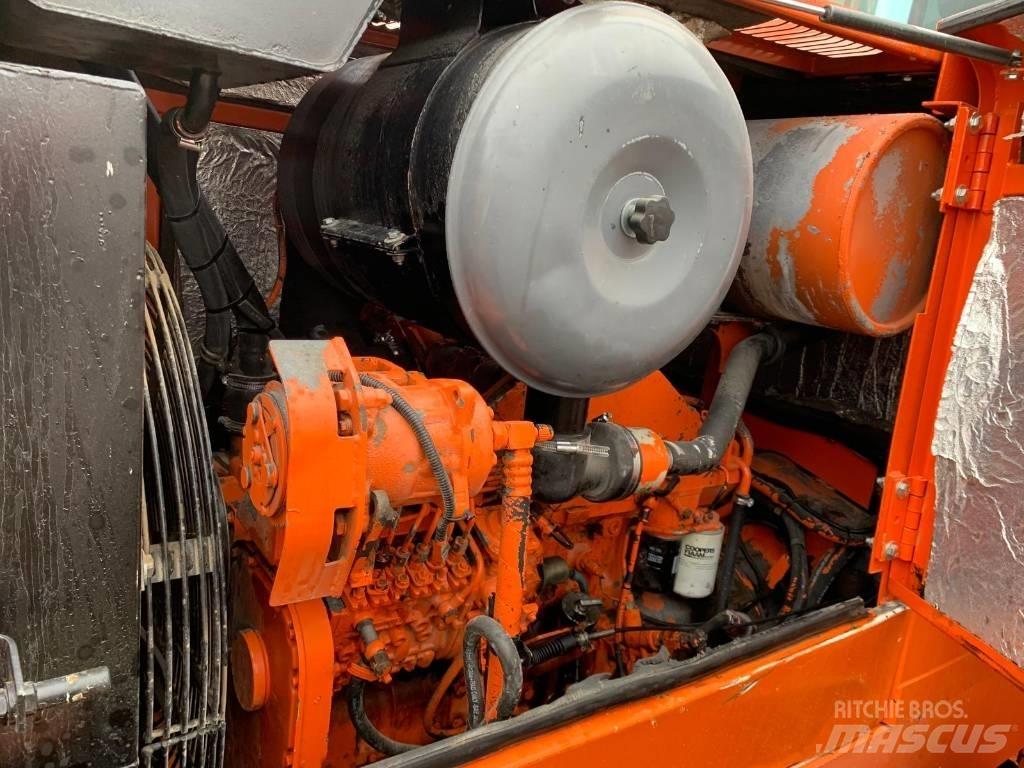 Fiat-Hitachi W230 Incarcator pe pneuri
