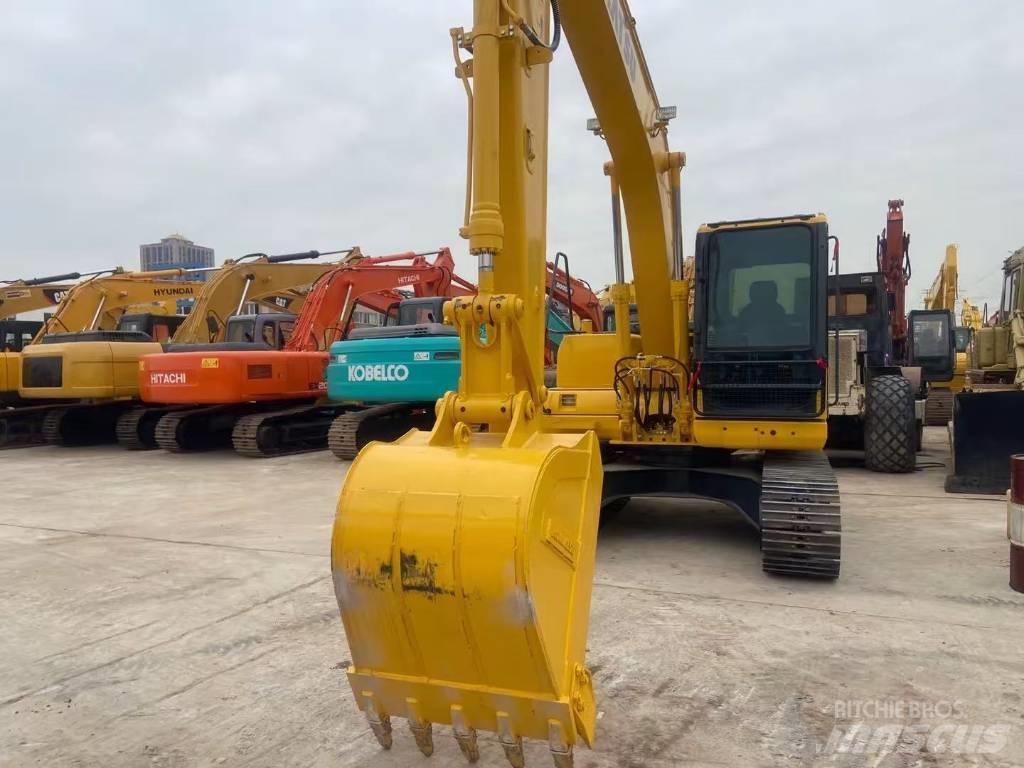 Komatsu PC 130 Excavatoare pe șenile
