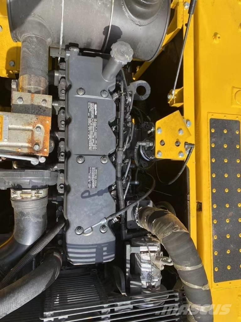 Komatsu 200-8 Excavatoare pe șenile
