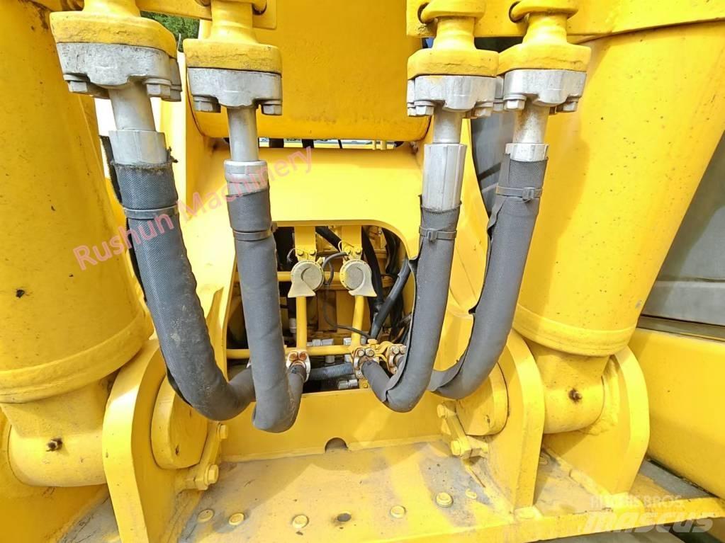 Komatsu PC 220-7 Excavatoare pe șenile
