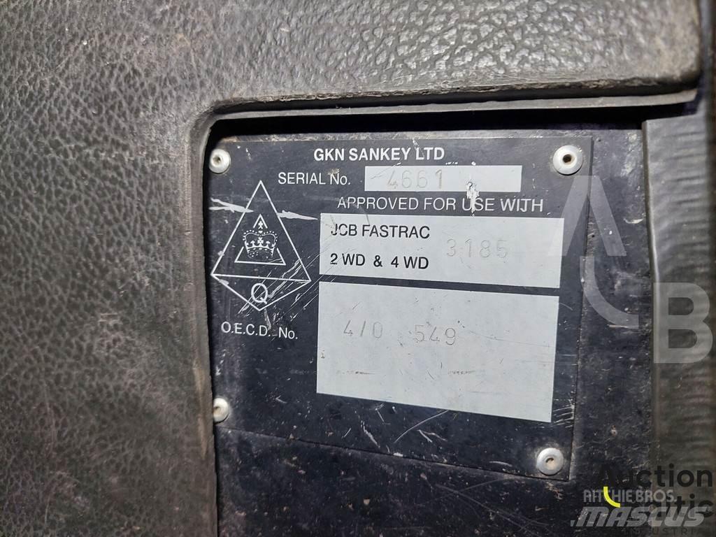 JCB Fastrac 3185 Tractoare
