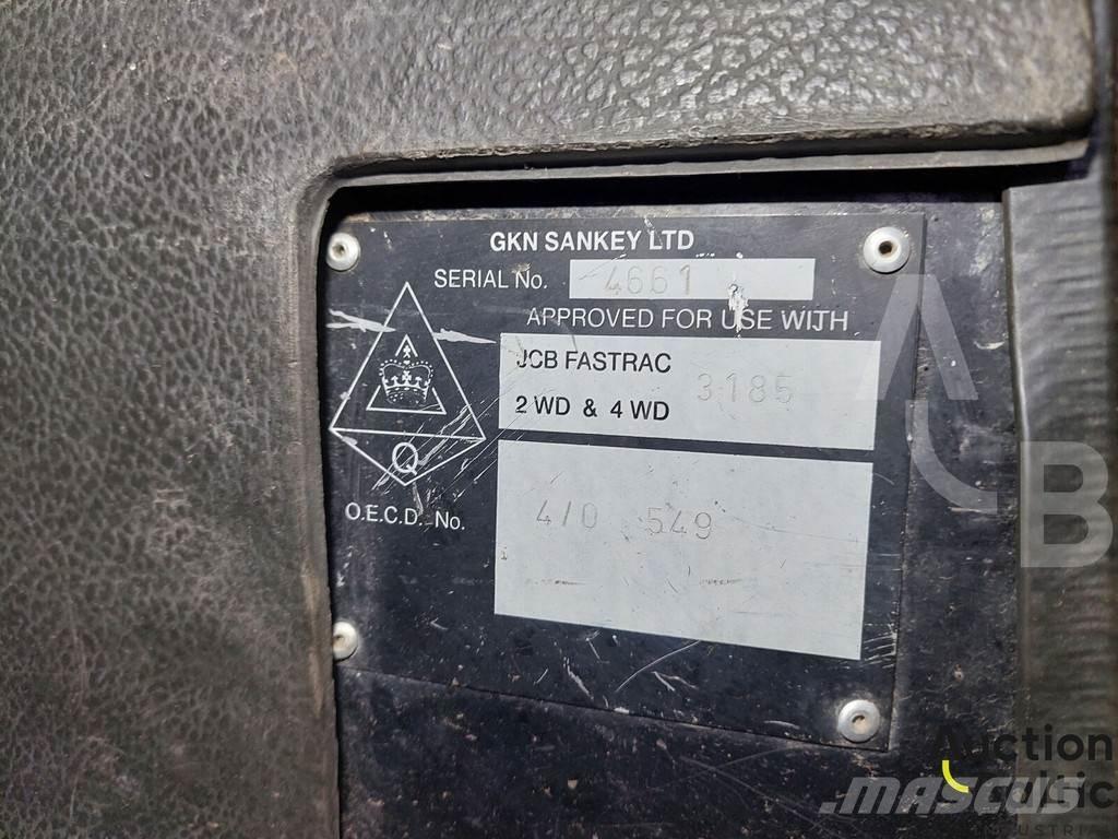 JCB Fastrac 3185 Tractoare