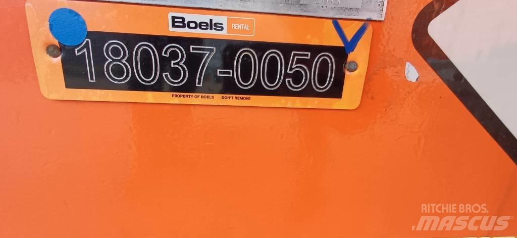 JLG M600JP Nacele cu brat articulat