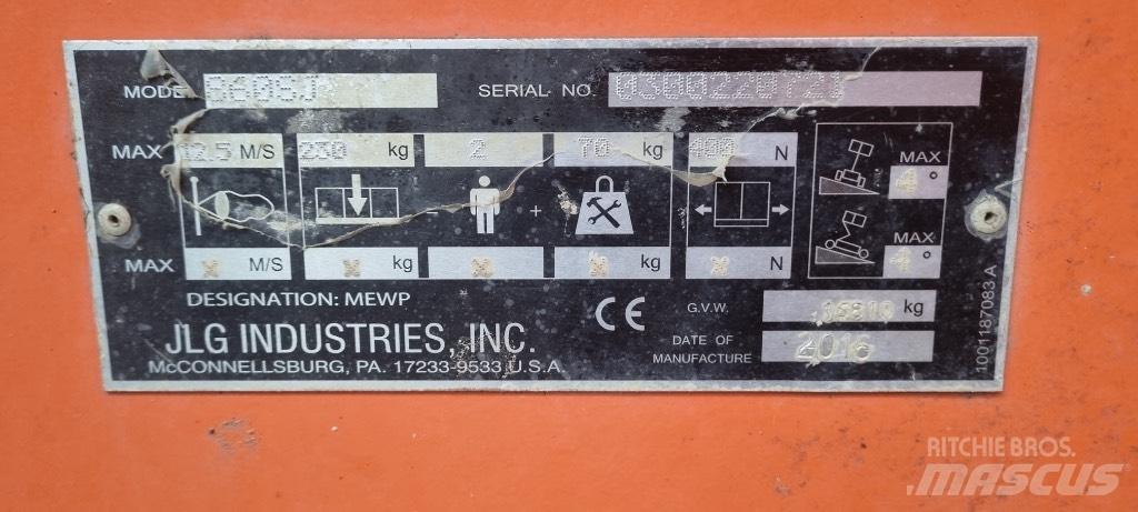 JLG 860 SJ Nacele cu brat telescopic