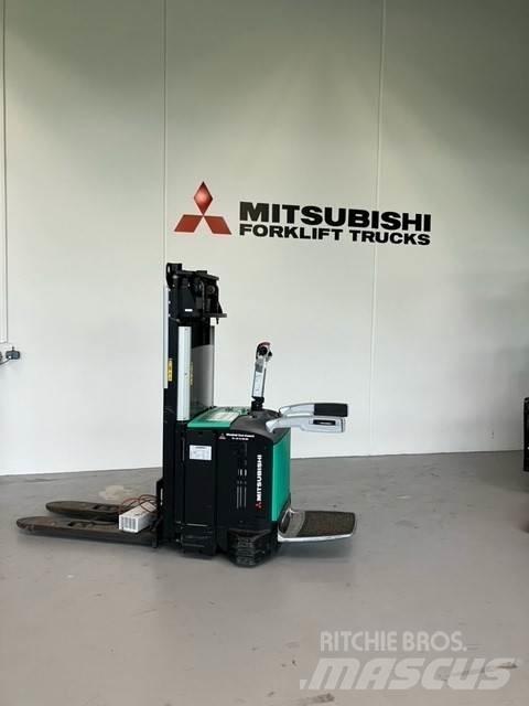 Mitsubishi SBV16N Transpaleta cu platforma