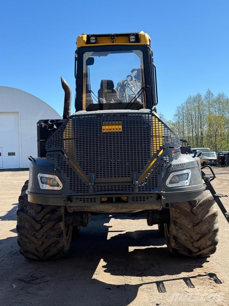 Ponsse Ergo 8W Combine forestiere