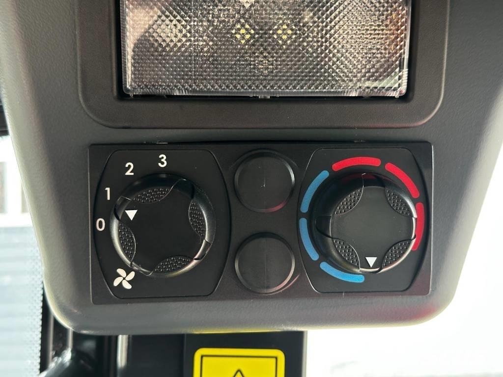 Yanmar V 7 Incarcator pe pneuri