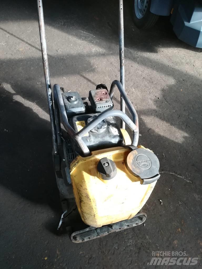 VIBRAČNÍ DESKA LF90 Vibratoare