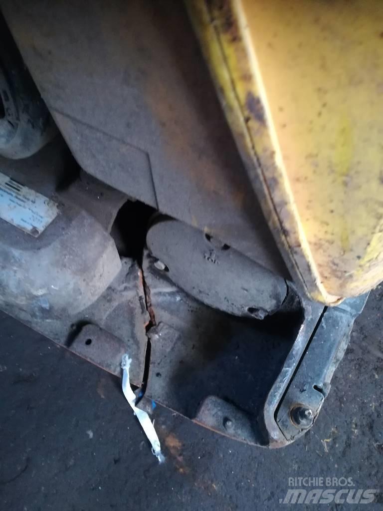  VIBRAČNÍ DESKA LF90 Vibratoare