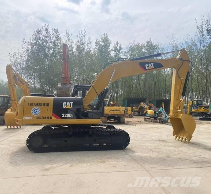 CAT 320D2 Excavatoare pe șenile

