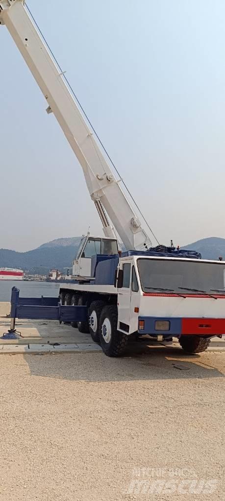 Liebherr LT 1090 Macara pentru orice teren