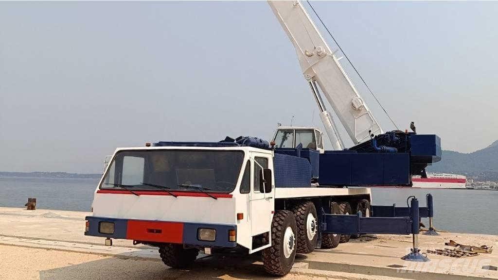 Liebherr LT 1090 Macara pentru orice teren