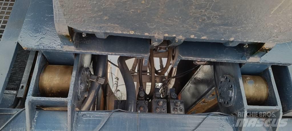 Liebherr LT 1090 Macara pentru orice teren