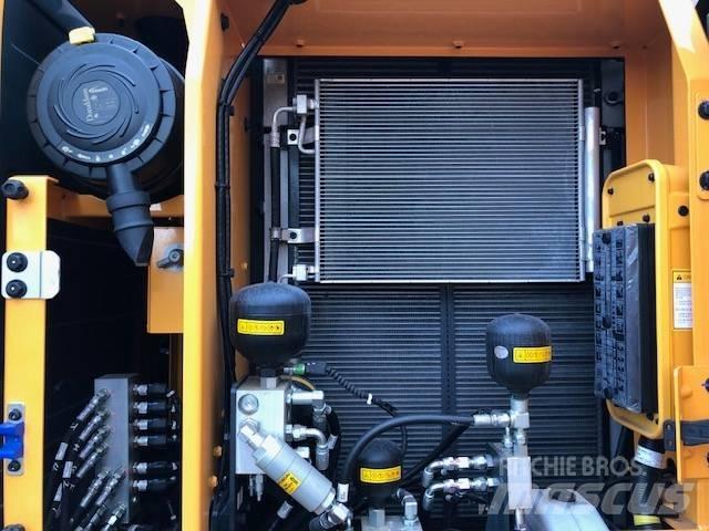 Hyundai HW140A Excavatoare cu roti