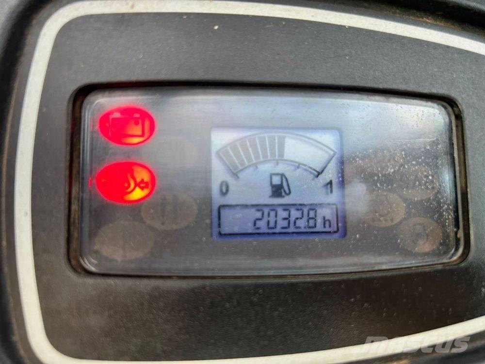 JCB 8025 ZTS Mini excavatoare < 7t