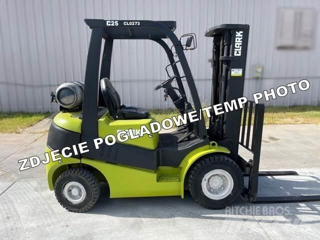 Clark C25L Stivuitor GPL