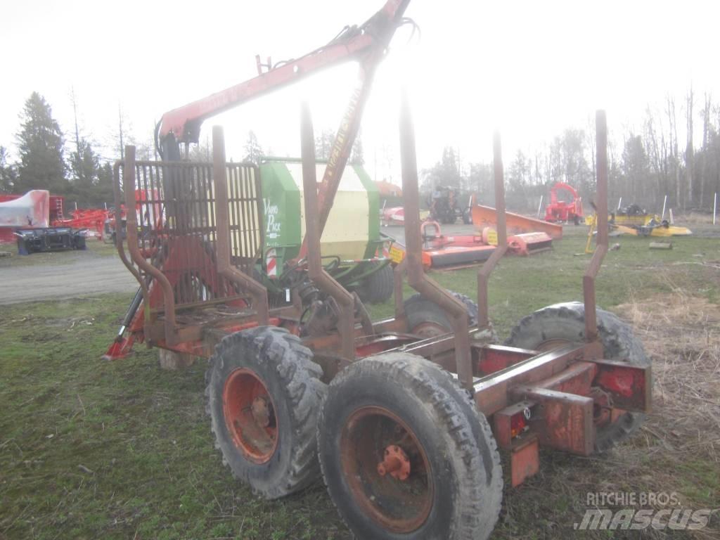 Patu 500 + Metsäkärry Remorci forestiere