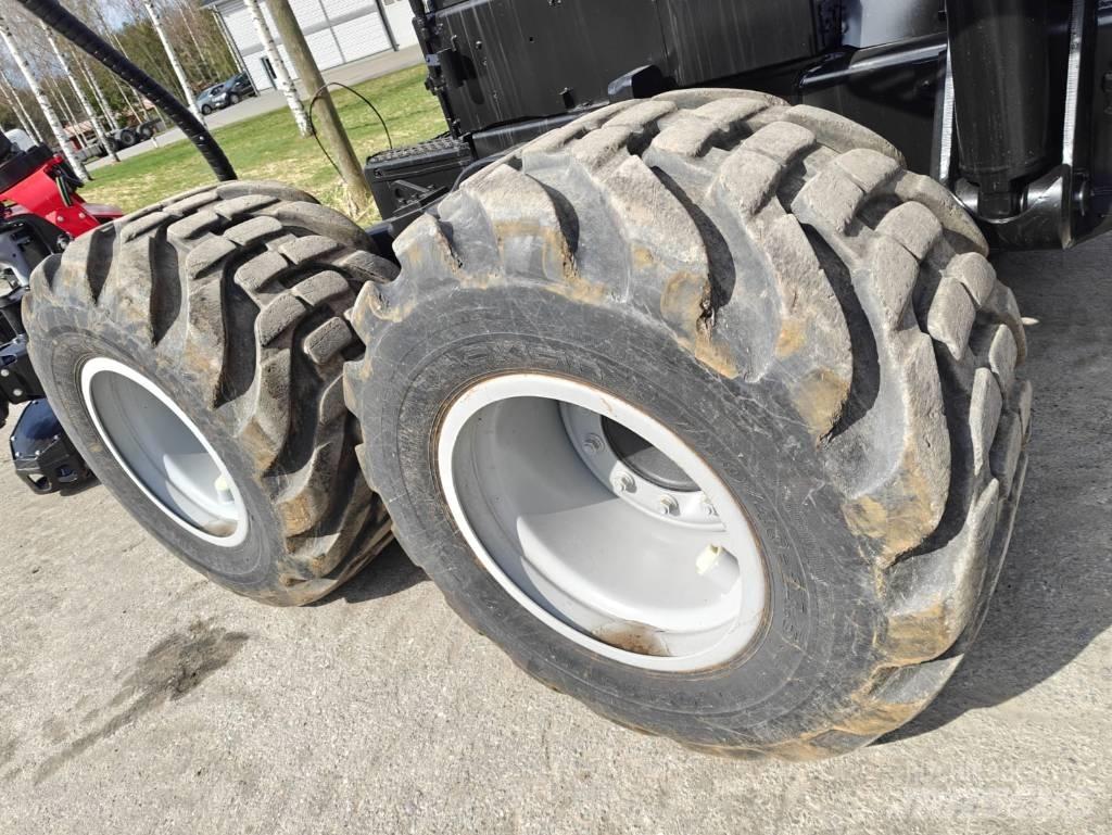 Komatsu 901 XC Combine forestiere