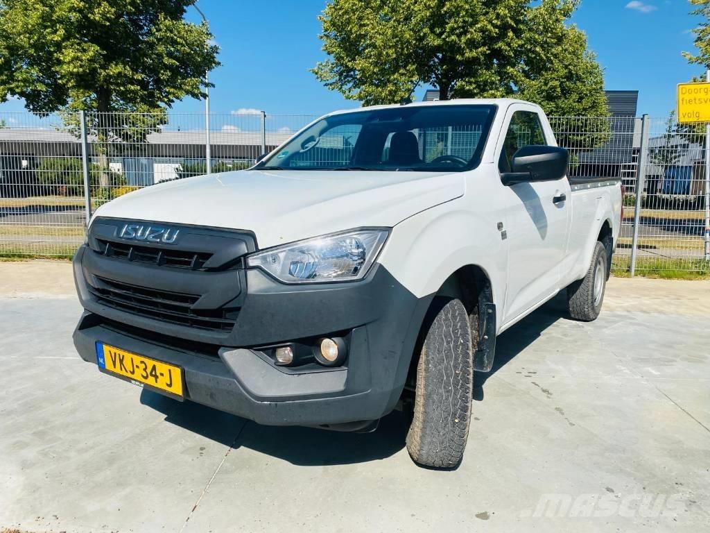 Isuzu D-Max Socage Masini