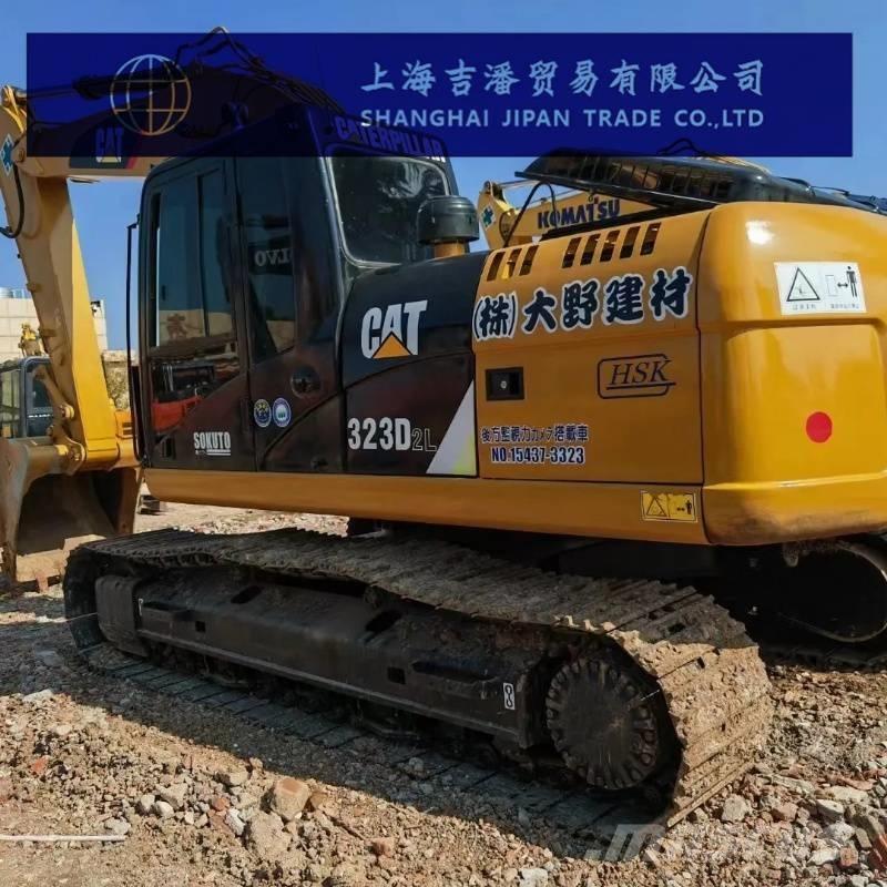 CAT 323 D Excavatoare pe șenile
