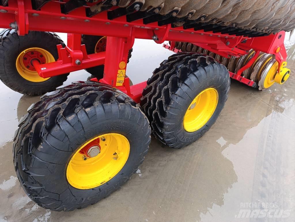 Väderstad Carrier820 Grape cu disc