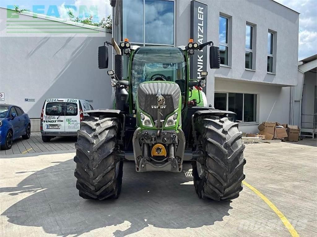 Fendt 724 vario Tractoare