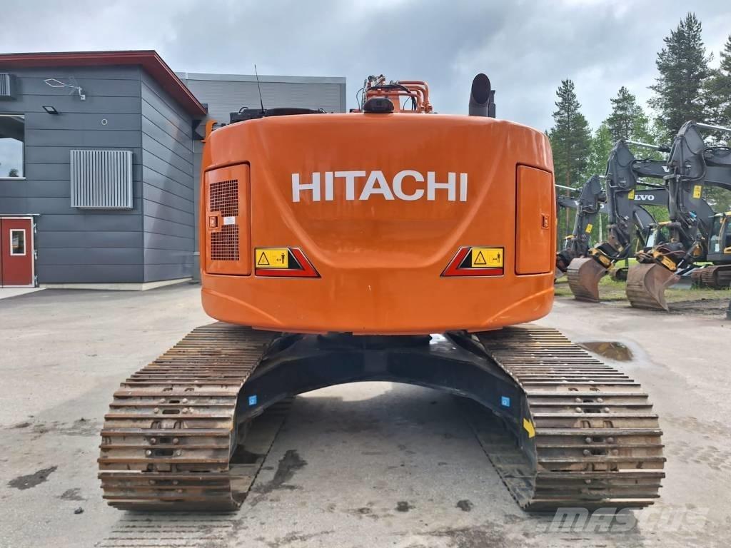 Hitachi ZX225USLC-7 Excavatoare pe șenile
