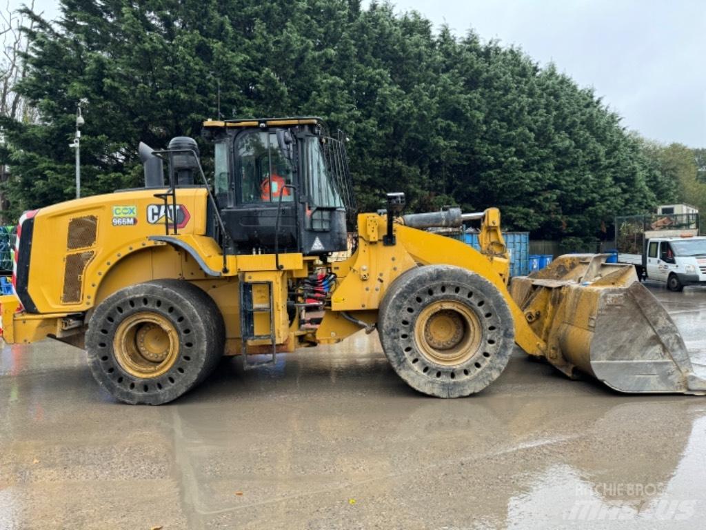 CAT 966 M Incarcator pe pneuri