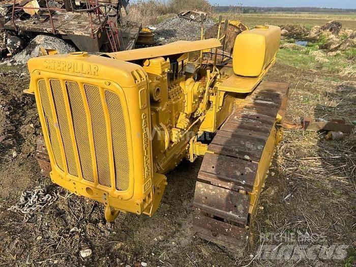 CAT D2 - Buldozere pe senile