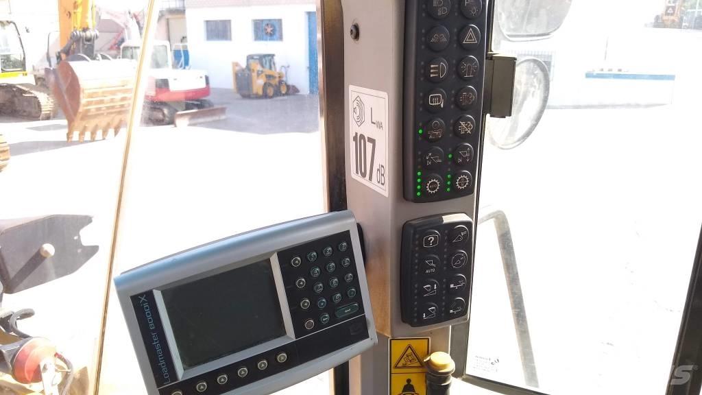 CAT 962K Incarcator pe pneuri