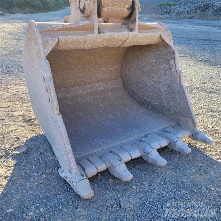 Volvo EC240BLC Excavatoare pe șenile
