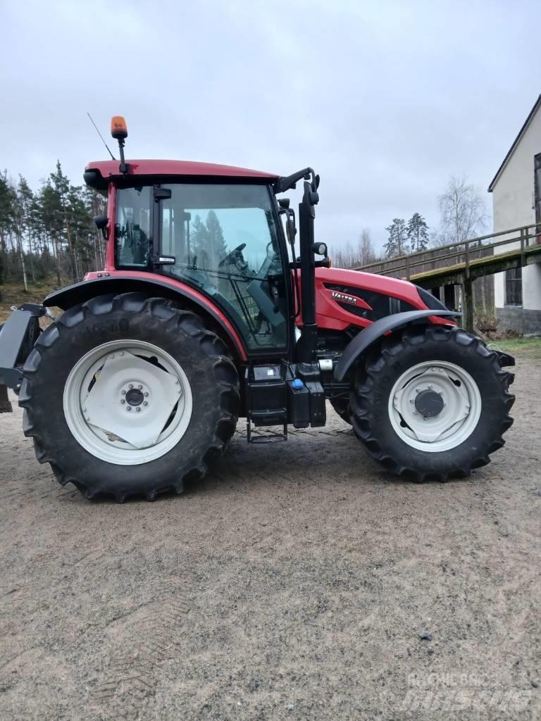 Valtra A135ht Tractoare