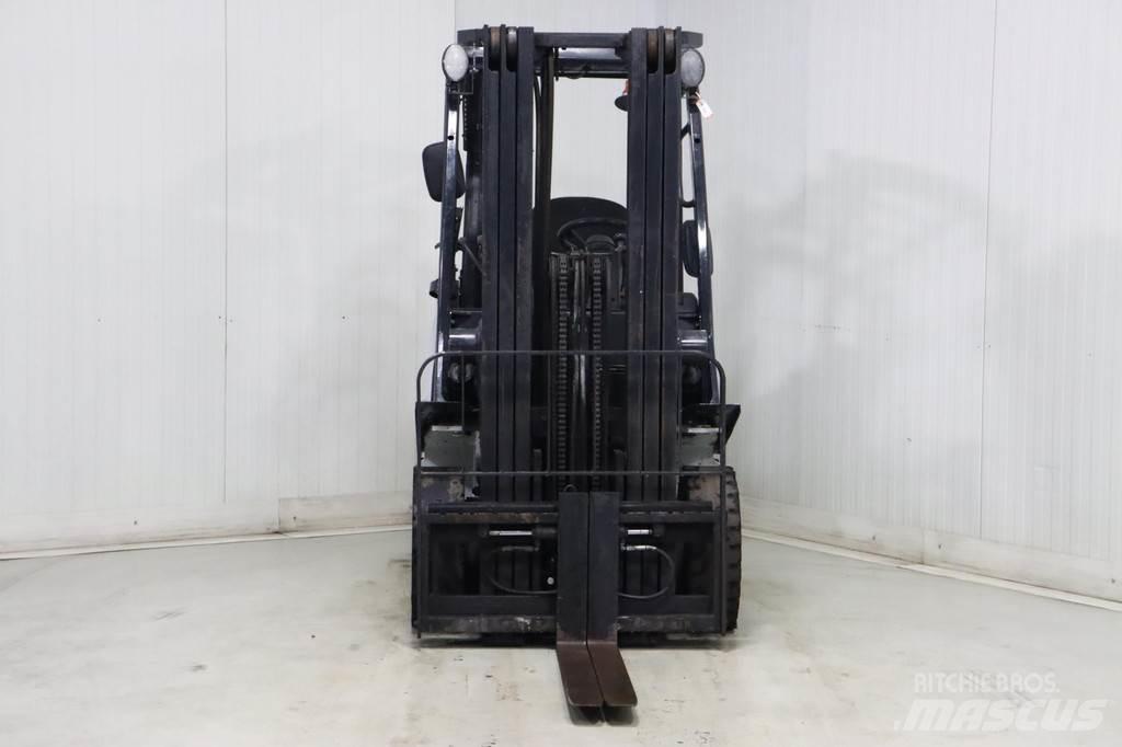 Nissan U1D2A20LQ Stivuitor GPL