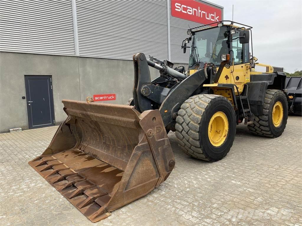 Komatsu WA320PZ-6 Incarcator pe pneuri