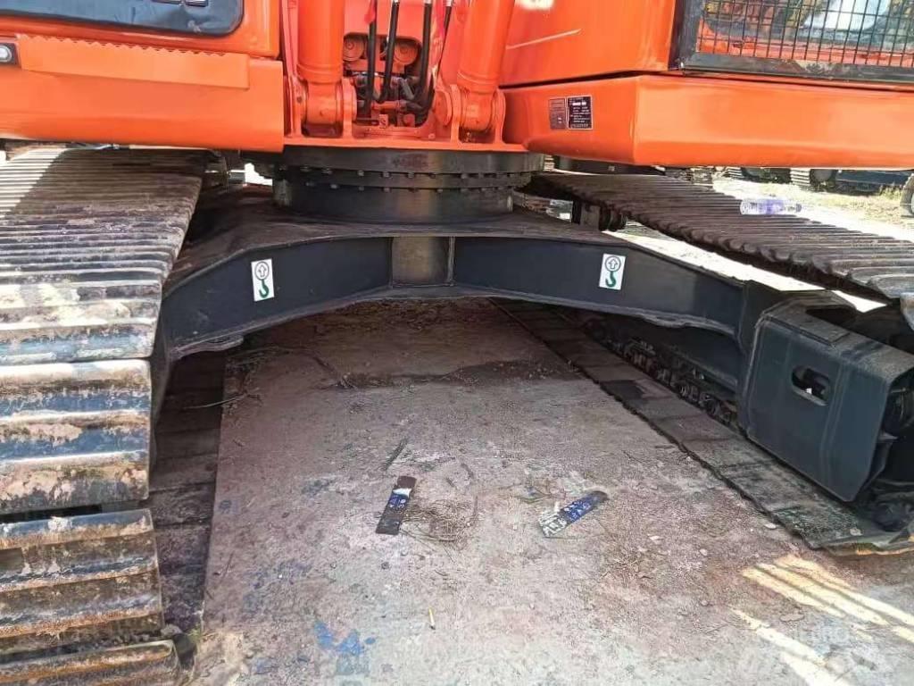 Doosan DX150 Excavatoare 7t - 12t